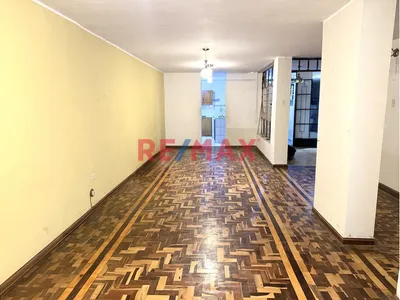 Departamento en venta · Garcilaso de la Vega 174, Trujillo · 181 m², 4 dorm.