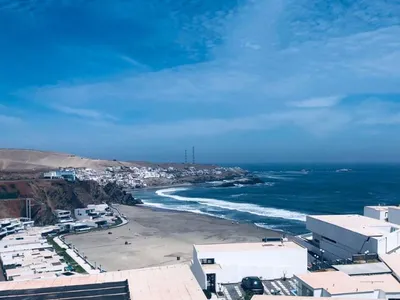 Casa en venta · Avenida Playa Lomas del Mar N 5, Cerro Azul · 306 m², 4 dorm.