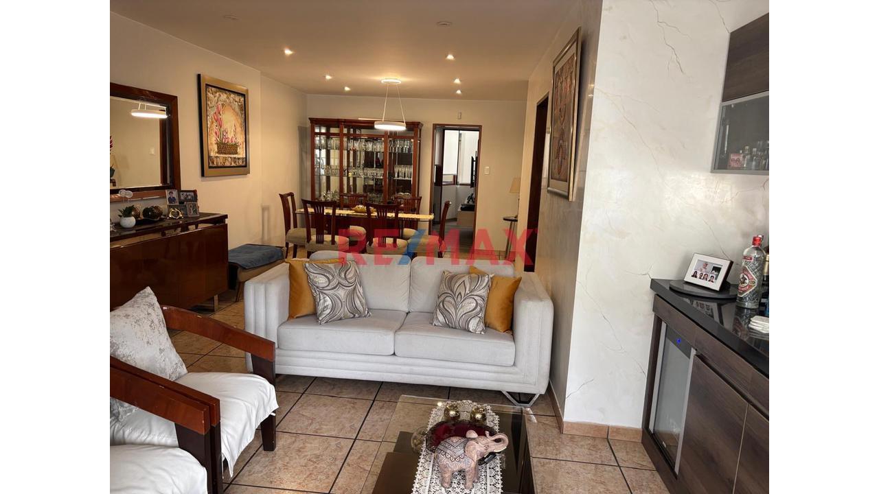 Surquillo /Oportunidad/ Lindo Departamento Remodelado
