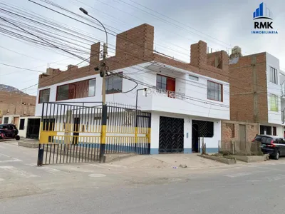 Venta de Casa en Puente Piedra - Lima 5 Dormitorios 