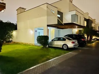 Venta de Casa en Santiago de Surco - Lima 3 Dormitorios