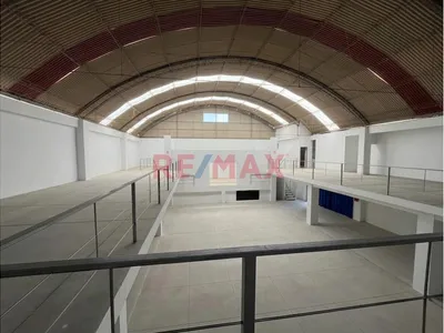 ​Oportunidad Única: Amplio Local Comercial Y Logístico De 900 M² En Paita Alta
