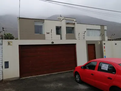 Venta de Casa en La Molina - Lima 5 Dormitorios 
