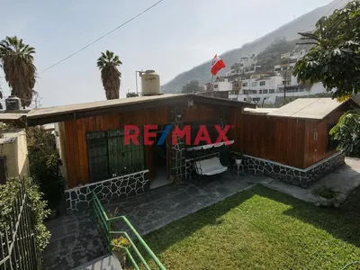 Casa En Venta En Urb. El Cuadro, Chaclacayo | 365 M² | Esquina Con 2 Frentes | Amplia Y Luminosa