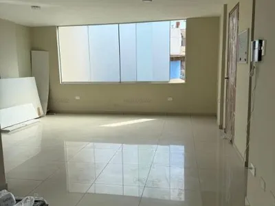 Venta de Departamento en Ate - Lima 3 Dormitorios