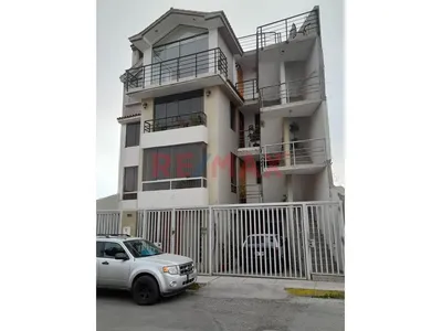 Lindeo Departamento Frente A Parque