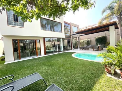 Casa en venta · Calle Cerrada Primera Etapa la Planicie, La Molina · 600 m², 4 dorm.