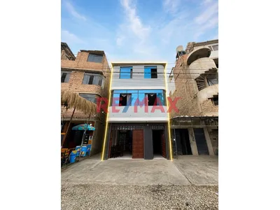 Venta De Casa Comercial Frente Mercado La Hermelinda