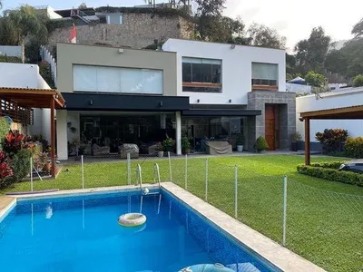 Venta de Casa en La Molina - Lima 4 Dormitorios