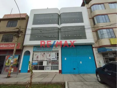 Alquilo Local Comercial 2Do Y 3Er Piso En Carlos Izaguirre San Martin De Porres