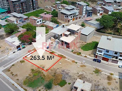 😮 Ocasión Lote En Venta 📐263.57 M² ( 17.52 X 15 ) 📮 Cal Las Poncianas Mz C15 Urb. Las Palmeras De Centenario Etapa 1 En Esquina