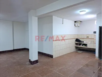Se Alquila Local Comercial De 50 M² – Excelente Ubicación En Villa María Del Triunfo