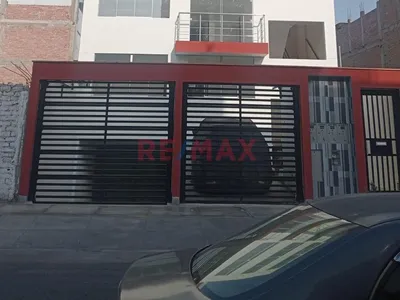 Vendo Estacionamiento En Santiago De Surco