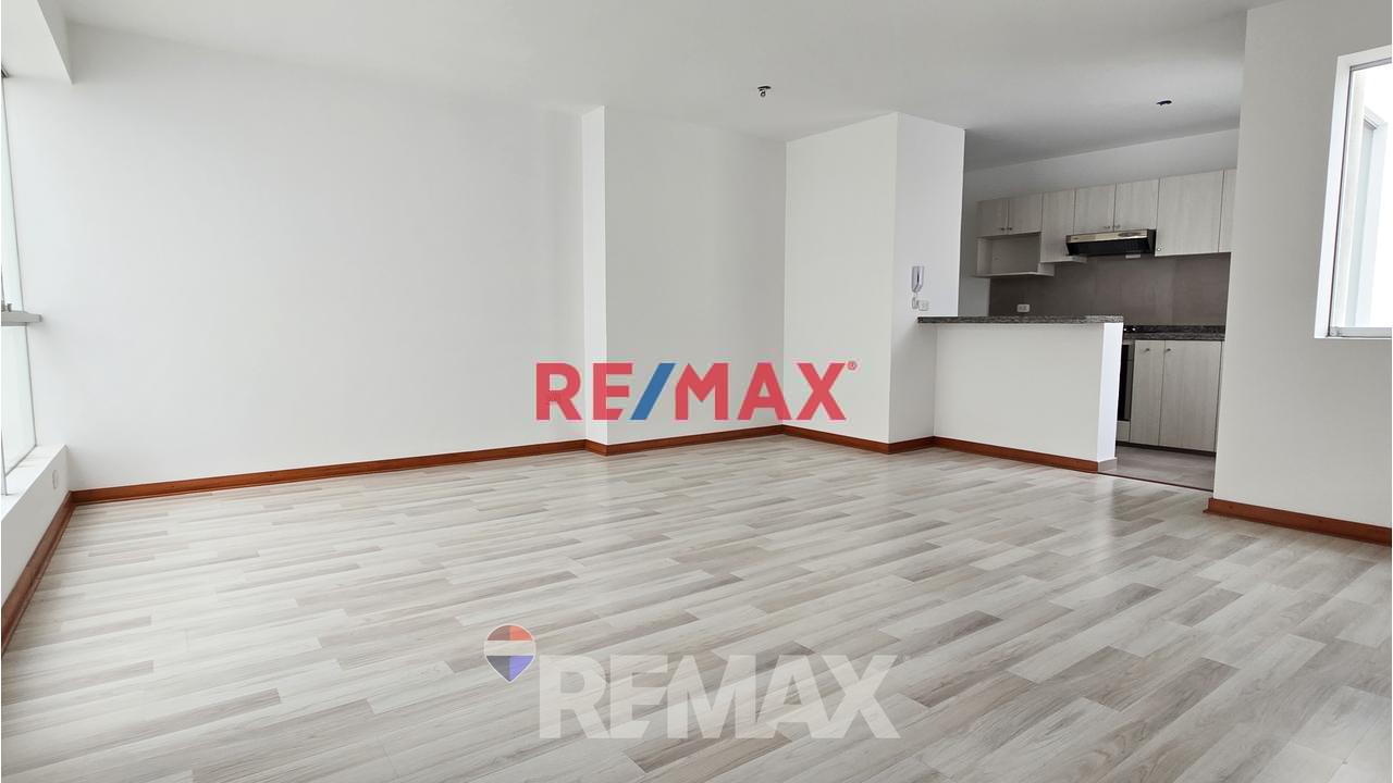 Vendo Moderno Duplex De Estreno + Aires En Surquillo Limite Con San Isidro