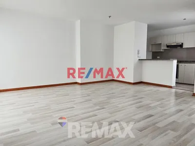 Vendo Moderno Duplex De Estreno + Aires En Surquillo, Limite Con San Isidro.