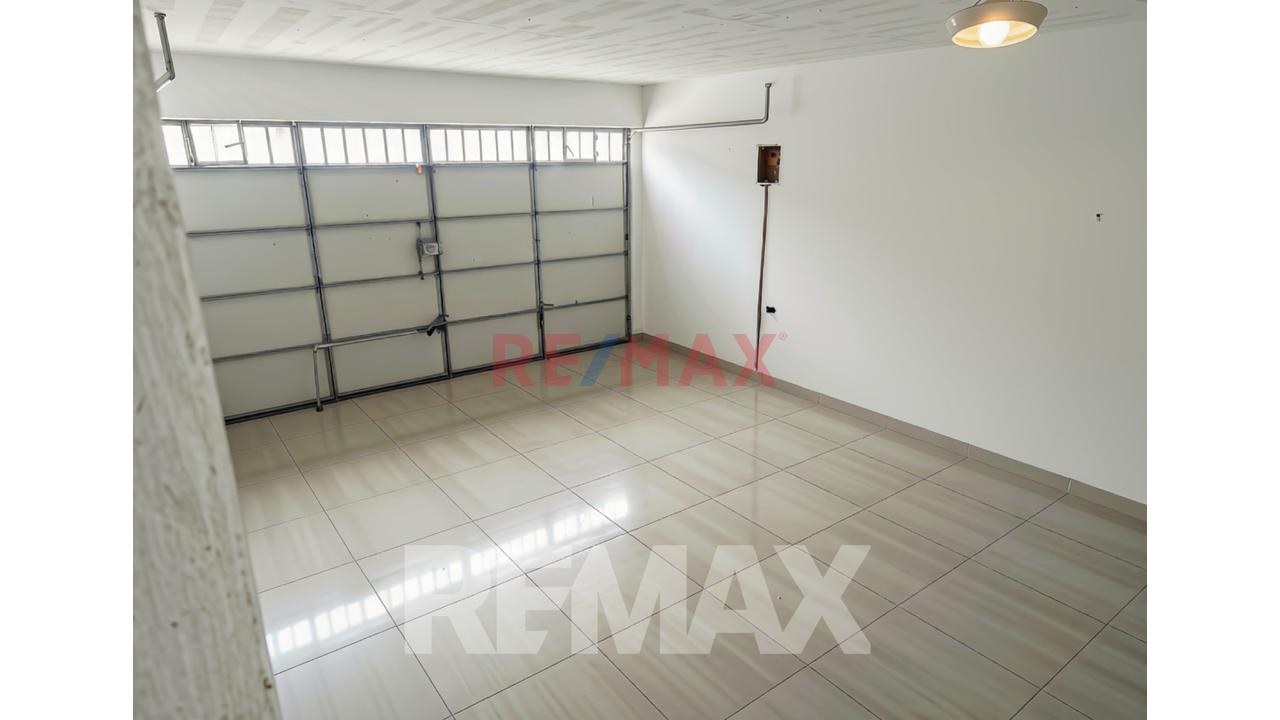 Venta De Local De Alto Potencial En Ubicación Estratégica Cerca Del Óvalo 200 Millas Y Av. Gambetta