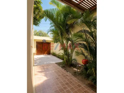 Ocasion Venta De Lindo Triplex Ubicado En Urb Los Cocos Del Chipe O S