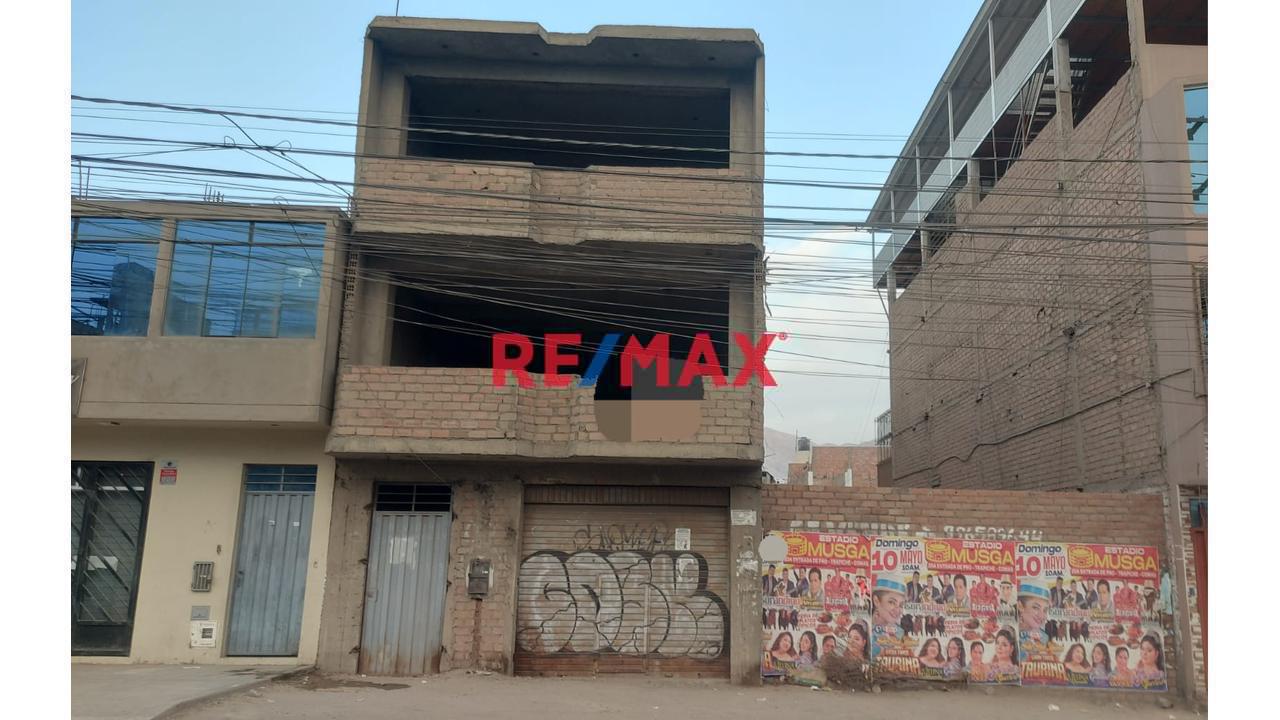 Venta De Casa En Av. Comercial Carabayllo