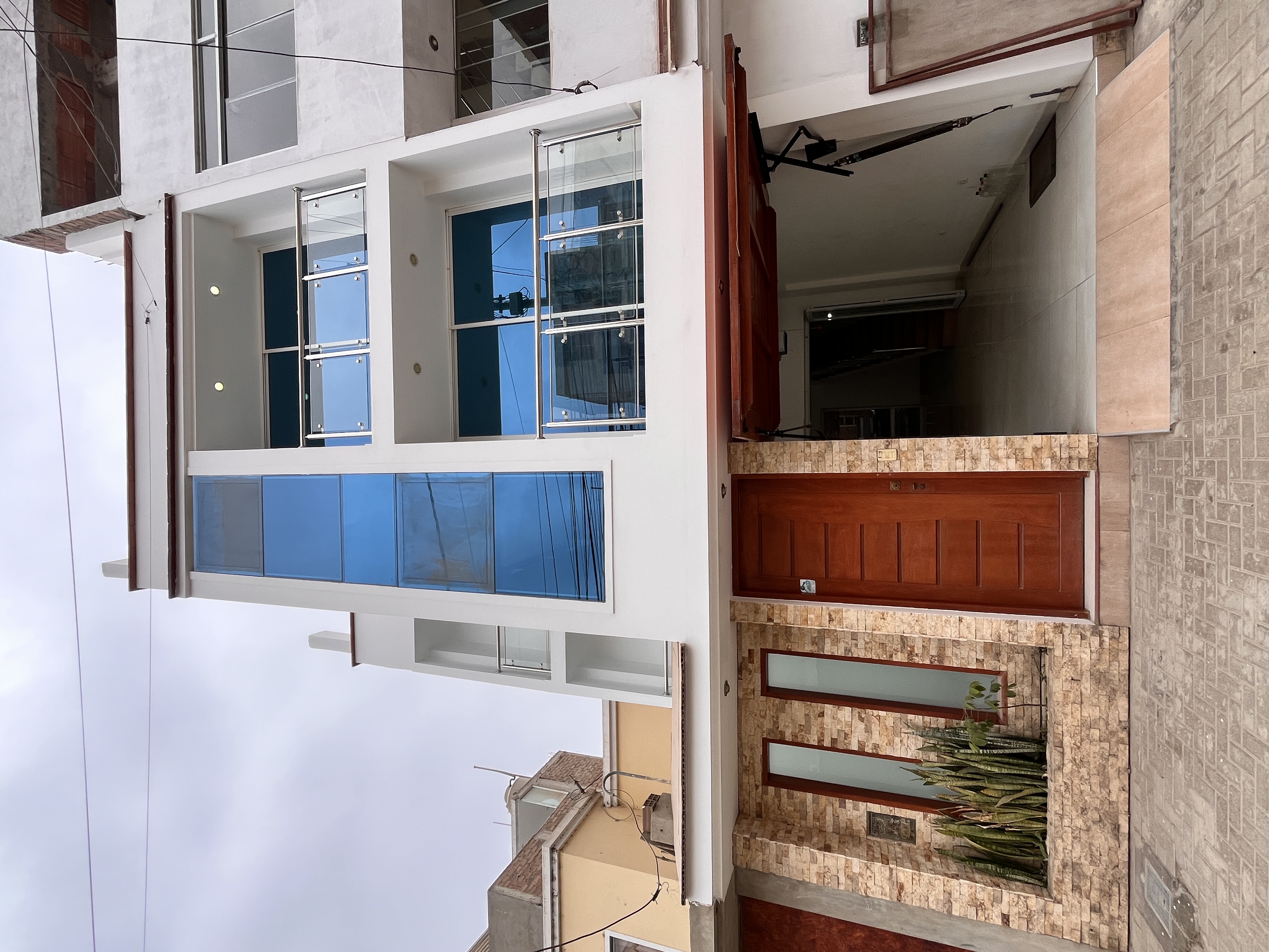 Casa 3 pisos + azotea en Residencial Torres de Quevedo, Urb. Villa Contadores
