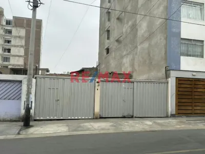Casa Como Terreno En Venta – 160 M²
