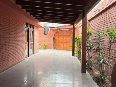 Venta de Casa en San Borja - Lima 5 Dormitorios