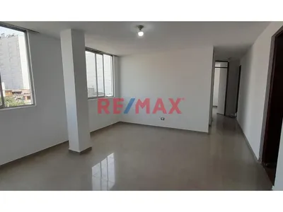Se Vende Departamento Con Excelente Ubicación En Breña