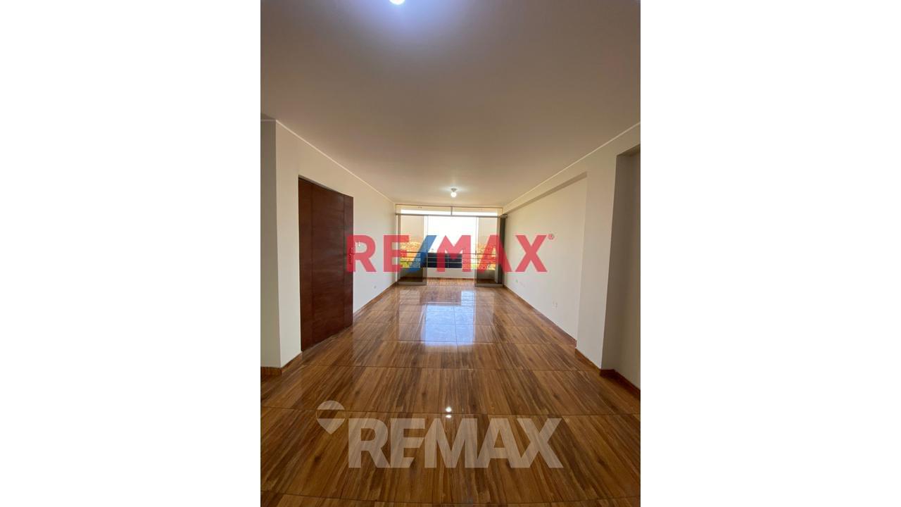 🔥 Se Vende Exclusivo Departamento Con Ascensor  En San Juan De Lurigancho 🔥