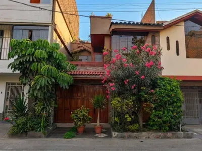 Venta de Casa en San Martín de Porres - Lima 5 Dormitorios