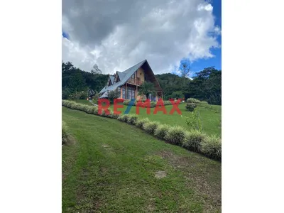 Venta De Casa En Oxapampa