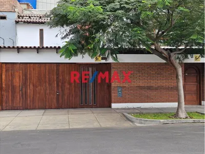 🏡 Elegante Casa En Venta En San Isidro – Amplitud, Privacidad Y Ubicación Premium