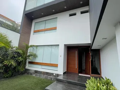 Venta de Casa en Miraflores - Lima 5 Dormitorios 