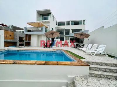 Casa en venta · La Barca, Lurin · 368 m², 10 dorm.