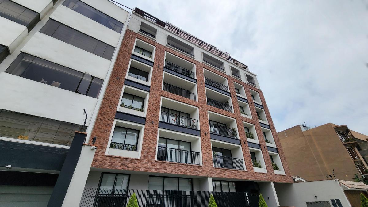 Venta de Departamento en Santiago de Surco - Lima 3 Dormitorios 