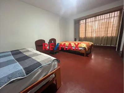 Se Alquila Departamento Para "Oficinas Administrativas" O Habitaciones Para Personal De Empresa – 100M2 – 2Do Piso – Av. Túpac Amaru - S/3,000