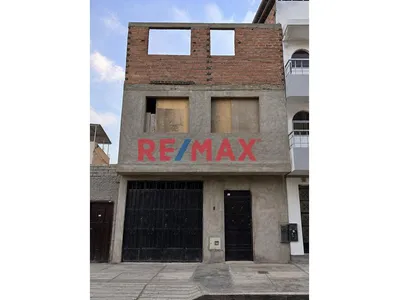 Oportunidad De Inversión En Surco - 194 M² De Terreno Y Más De 385 M² Construidos