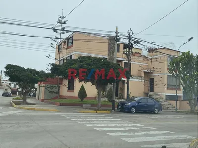 Vendo Cssa Como Tereno En Calle Los Petirrojos En San Isidro