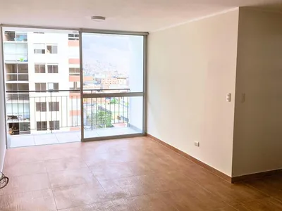 Venta de Departamento en Comas - Lima 3 Dormitorios 