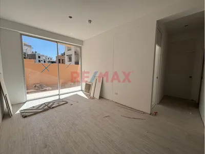 Departamento En Estreno En 1Er Piso Con Patio - Cerro Colorado
