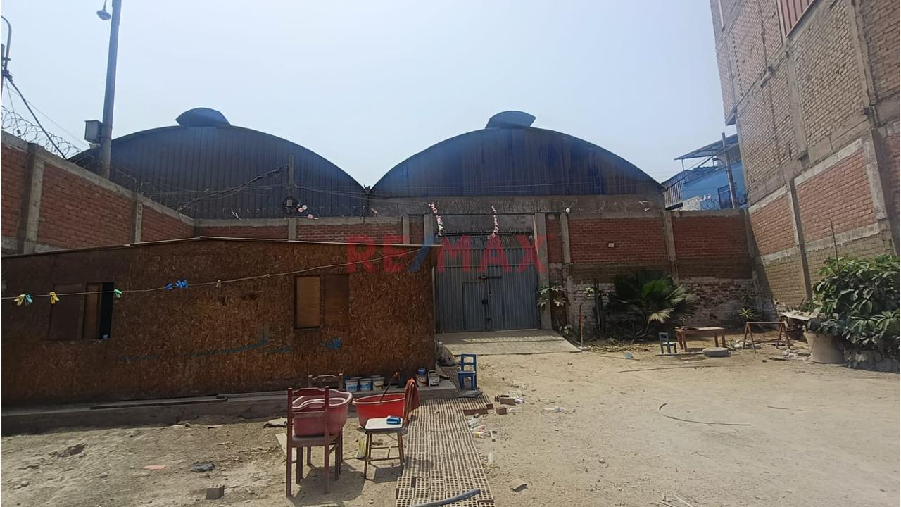 Alquilo Terreno Industrial En Chacracerro Comas Cerca A La Panamericana Norte