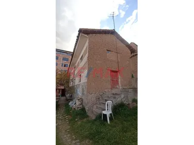 Casa Av. Argentina  Pasaje Santo Toribio B-31