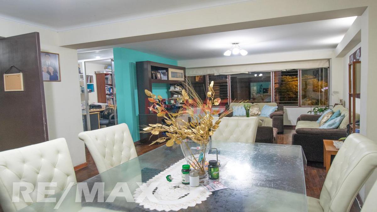 Venta de Departamento en Surquillo - Lima 2 Dormitorios 