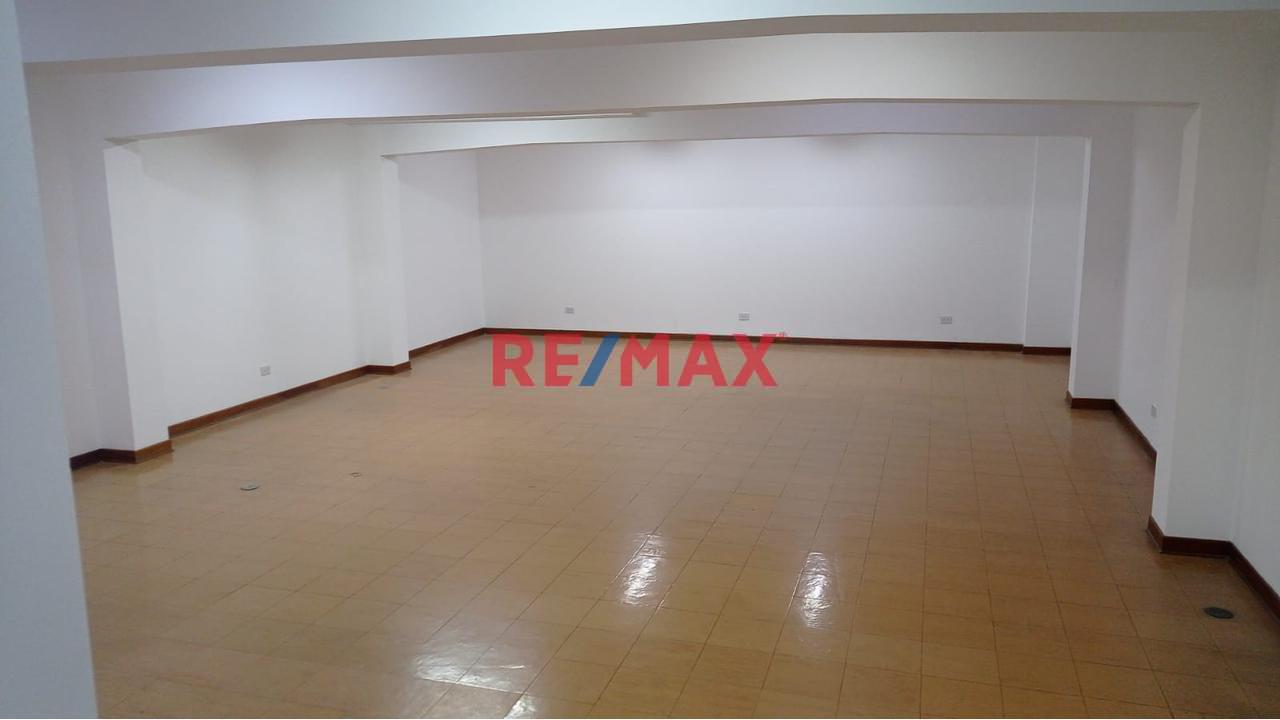 Alquiler Local Comercial En Zona Estrategia En La Molina