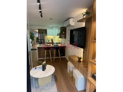 Venta De Moderno Departamento En Chorrillos