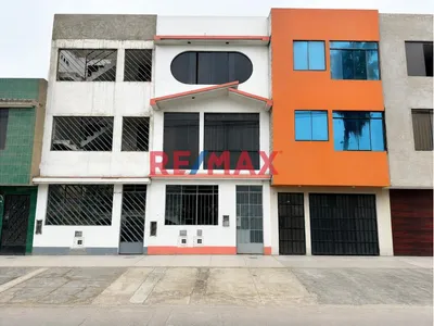 🏡✨ ¡Gran Oportunidad De Inversión Casa Vivienda + Negocio En La Av. San Juan Macías! ✨🏡