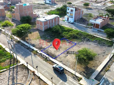 Terreno Frente A Parque En La Urb. La Ensenada Etapa I - Pimentel