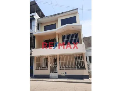 ¡Vendo Casa En Mariscal Caceres - San Juan De Lurigancho! 🏚️ 3 Pisos
