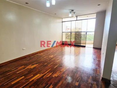Departamento En Venta En San Miguel – 4.º Piso, Incluye Cochera. Frente A Ciclovía Y Áreas Verdes