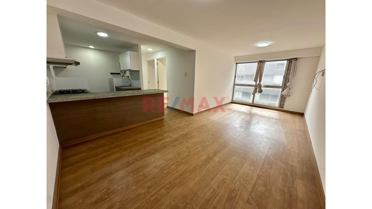 Alquilo Departamento Piso 15 Bertolotto