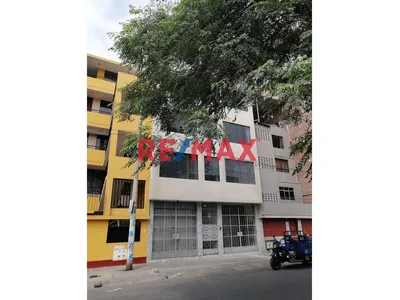 Edificio Corporativo Remodelado De 710 M² – 5 Pisos + Azotea | Zonificación Cv | Smp (Frente A Palao) - A 1/2 Cdra. De La Panamericana Norte