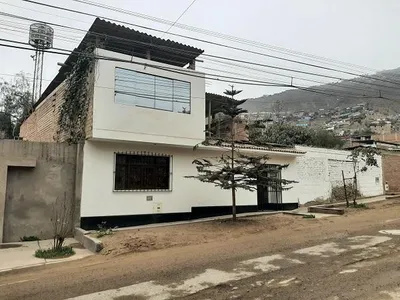 Venta de Casa en Villa María del Triunfo - Lima 0 Dormitorio 